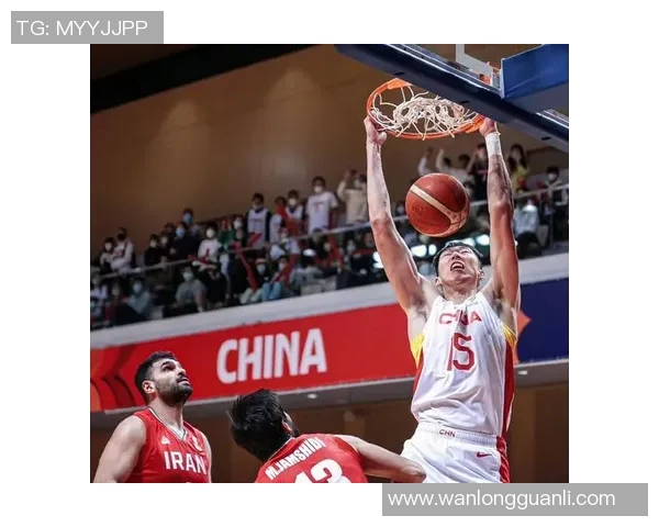 左手姚明与CBA的传奇对决揭示篮球的无限可能与梦想追逐
